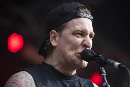 outright download festival 02