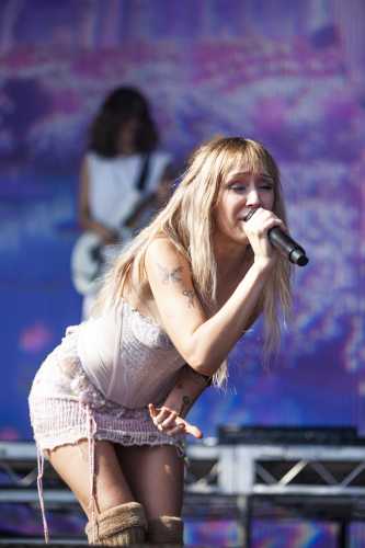 peach prc yours and owls 2025 07