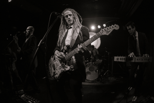 spectacles fbi social 09