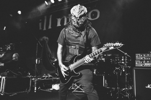 terror universal the metro 05