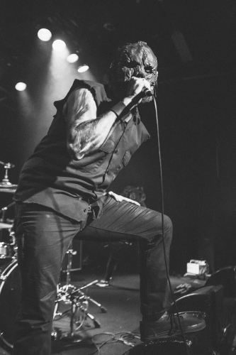 terror universal the metro 10