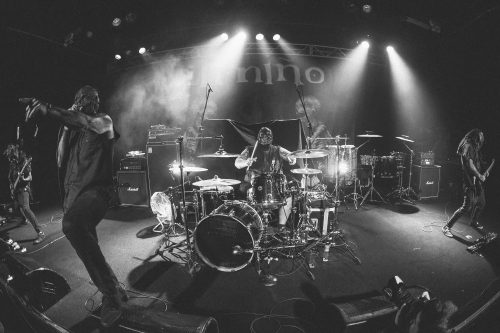 terror universal the metro 14