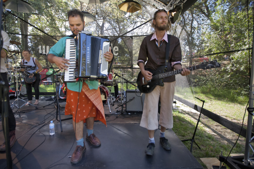 the-barons-of-tang-01