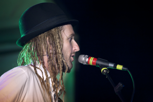 the-beautiful-girls-01