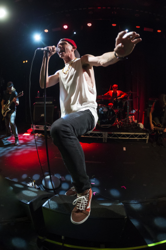 the red jumpsuit apparatus the manning bar 14