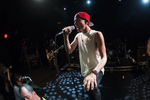 the red jumpsuit apparatus the manning bar 15