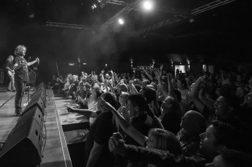 the screaming jets mt pritchard mounties 10