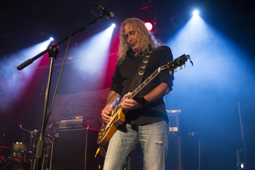 the screaming jets the factory theatre 10