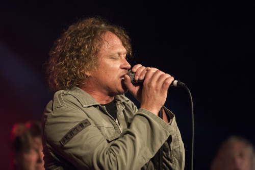 the screaming jets the factory theatre 16