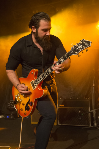 the ugly kings the metro 14