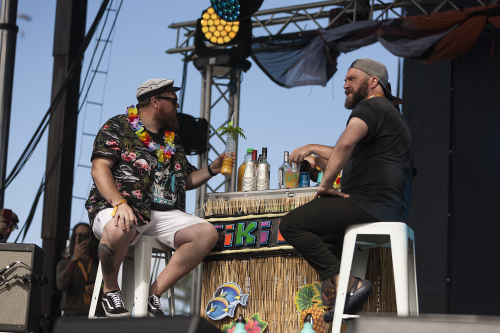 totally unicorn yours  owls festival 01