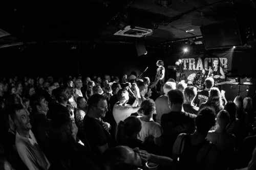 tracer barfly 16