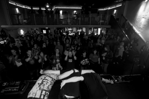 tracer cardiff UK globe 18