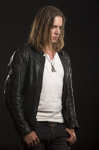 tracer el pistolero artwork photo shoot 109