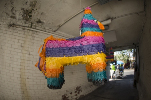 tracer el pistolero video shoot 10