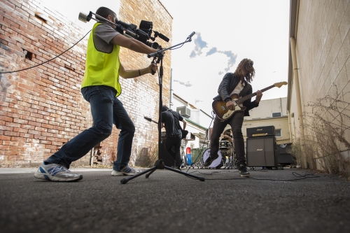 tracer el pistolero video shoot 23