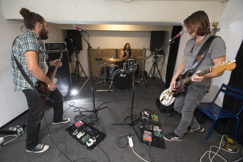 tracer european fall 2012 tour rehearsing with pat saracino 02