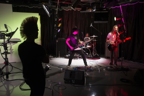 tracer live on the music room 11