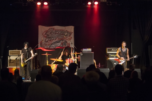 tracer the factory theatre 25