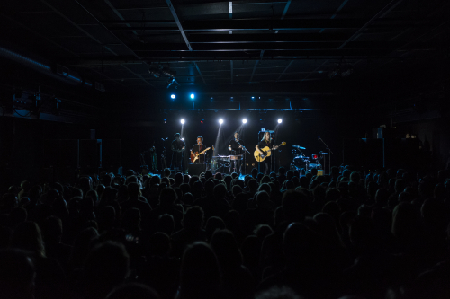 violent femmes waves 16