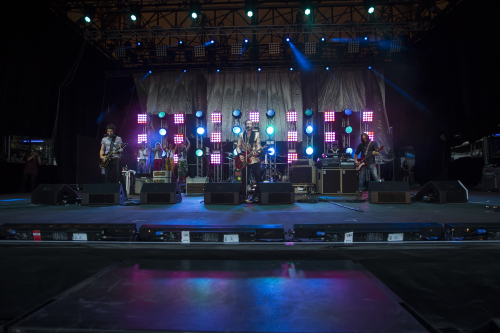 you am i beat the drum 01