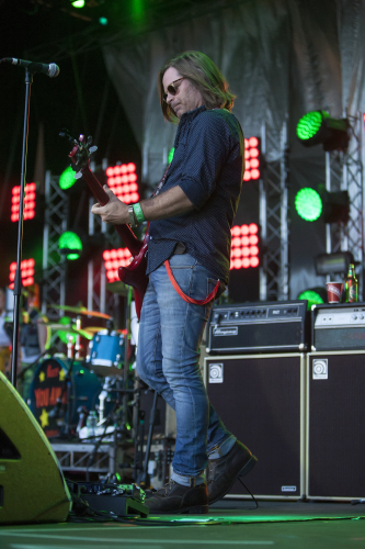 you am i beat the drum 02